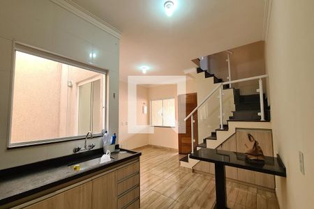 Casa à venda com 100m², 2 quartos e 2 vagas Casa à venda com 100m², 2 quartos e 2 vagasCozinha