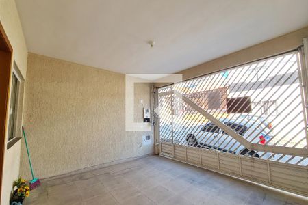 Casa à venda com 100m², 2 quartos e 2 vagas Casa à venda com 100m², 2 quartos e 2 vagasGaragem