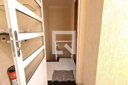 Casa à venda com 100m², 2 quartos e 2 vagas Casa à venda com 100m², 2 quartos e 2 vagasÁrea de Serviço