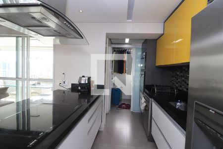 Apartamento para alugar com 248m², 3 quartos e 3 vagasCozinha