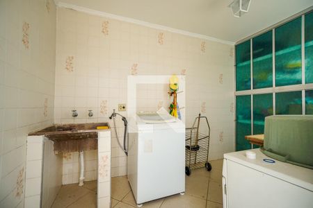 Casa à venda com 240m², 4 quartos e 2 vagasÁrea de serviço