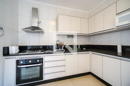 Casa à venda com 240m², 4 quartos e 2 vagasCozinha