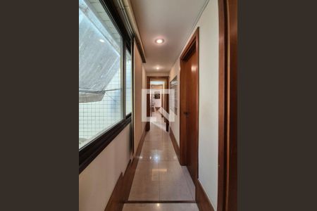 Apartamento para alugar com 380m², 5 quartos e 3 vagasCorredor