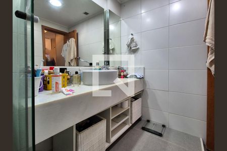 Apartamento para alugar com 380m², 5 quartos e 3 vagasBanheiro da Suíte 3