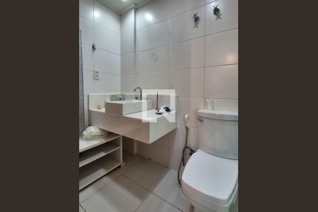 Apartamento para alugar com 380m², 5 quartos e 3 vagasBanheiro da suíte 1