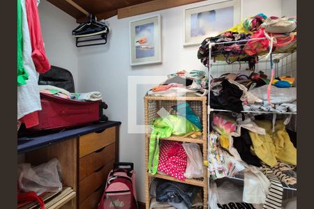 Apartamento para alugar com 380m², 5 quartos e 3 vagasCloset da suíte 2