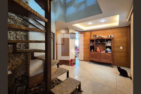 Apartamento para alugar com 380m², 5 quartos e 3 vagasHall