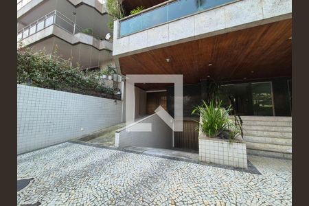 Apartamento para alugar com 380m², 5 quartos e 3 vagasFachada