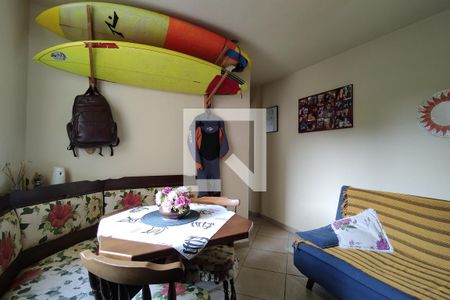 Sala de apartamento para alugar com 1 quarto, 52m² em Jacarepaguá, Rio de Janeiro