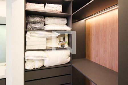 Apartamento à venda com 68m², 1 quarto e sem vagaBanheiro