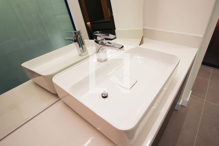 Apartamento à venda com 68m², 1 quarto e sem vagaBanheiro da Suíte