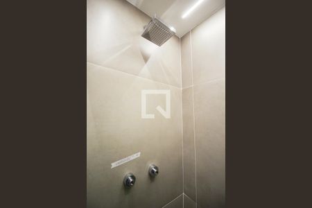 Apartamento à venda com 68m², 1 quarto e sem vagaBanheiro da Suíte