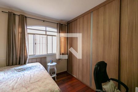 Casa à venda com 350m², 3 quartos e 4 vagasQuarto 2