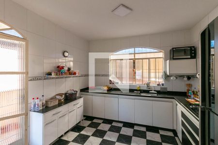 Casa à venda com 350m², 3 quartos e 4 vagasCozinha