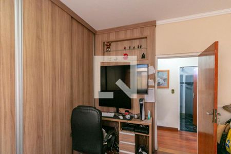 Casa à venda com 350m², 3 quartos e 4 vagasQuarto 2