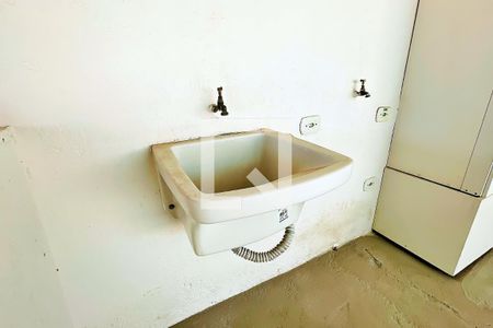 Casa à venda com 147m², 2 quartos e 3 vagas Casa à venda com 147m², 2 quartos e 3 vagasÁrea de Serviço