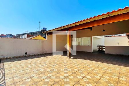 Casa à venda com 147m², 2 quartos e 3 vagas Casa à venda com 147m², 2 quartos e 3 vagasVaranda