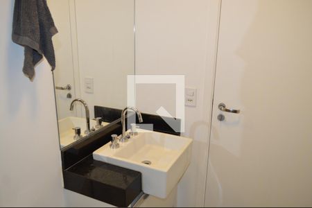 Banheiro de kitnet/studio à venda com 1 quarto, 21m² em Vila Mariana, São Paulo
