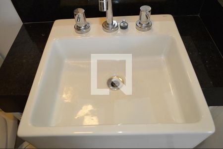 Banheiro de kitnet/studio à venda com 1 quarto, 21m² em Vila Mariana, São Paulo