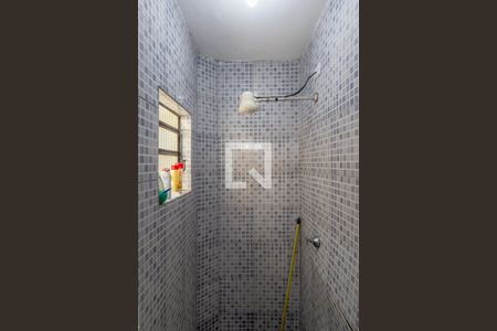 Casa à venda com 220m², 3 quartos e 2 vagasBanheiro