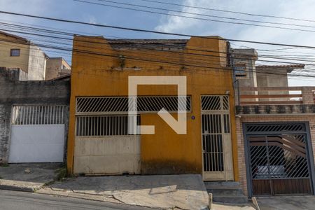 Casa à venda com 220m², 3 quartos e 2 vagasFachada