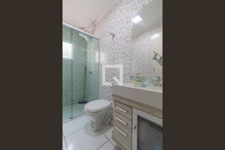 Casa à venda com 220m², 3 quartos e 2 vagasBanheiro Suíte 2