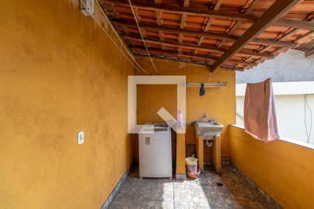 Casa à venda com 220m², 3 quartos e 2 vagasÁrea de Serviço