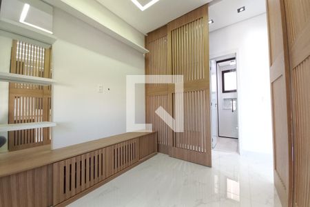 Sala de TV de apartamento à venda com 2 quartos, 78m² em Swiss Park, Campinas