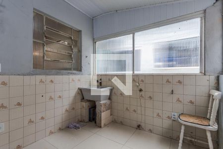 Casa à venda com 85m², 2 quartos e 2 vagas Casa à venda com 85m², 2 quartos e 2 vagasCozinha e Área de Serviço