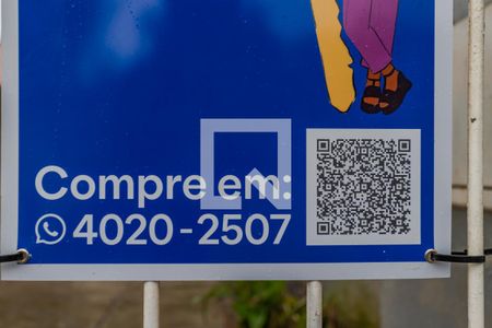 Casa à venda com 85m², 2 quartos e 2 vagas Casa à venda com 85m², 2 quartos e 2 vagasPlaca