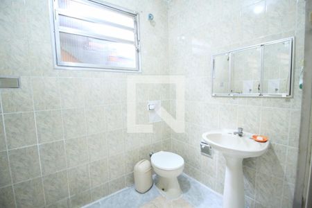 Casa à venda com 341m², 7 quartos e 2 vagas Casa à venda com 341m², 7 quartos e 2 vagasBanheiro