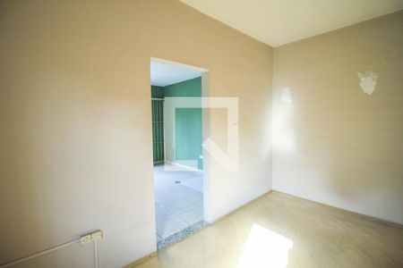 Casa à venda com 341m², 7 quartos e 2 vagas Casa à venda com 341m², 7 quartos e 2 vagasQuarto 2