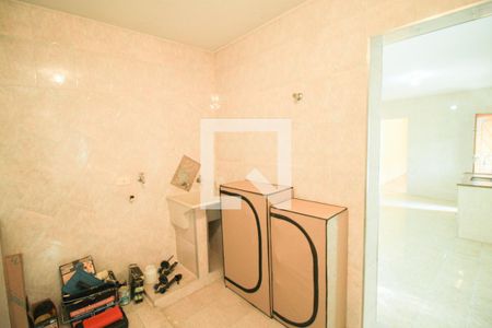 Casa à venda com 341m², 7 quartos e 2 vagas Casa à venda com 341m², 7 quartos e 2 vagasEdícula