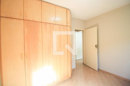 Casa à venda com 341m², 7 quartos e 2 vagas Casa à venda com 341m², 7 quartos e 2 vagasEdícula - Quarto 2