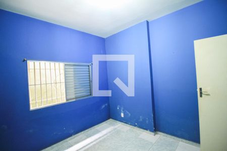 Casa à venda com 341m², 7 quartos e 2 vagas Casa à venda com 341m², 7 quartos e 2 vagasQuarto 4