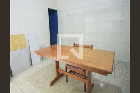 Casa à venda com 341m², 7 quartos e 2 vagas Casa à venda com 341m², 7 quartos e 2 vagasCozinha