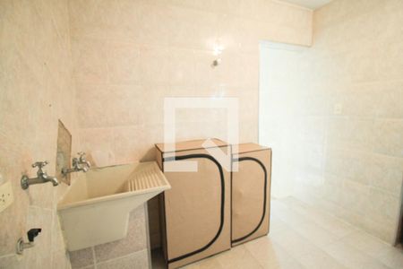 Casa à venda com 341m², 7 quartos e 2 vagas Casa à venda com 341m², 7 quartos e 2 vagasEdícula