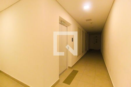 Apartamento à venda com 33m², 2 quartos e 1 vagaHall