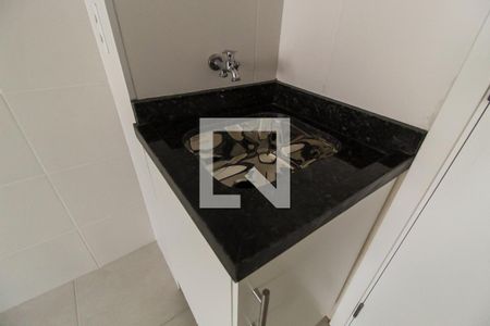 Sala/Cozinha de apartamento à venda com 2 quartos, 33m² em Itaquera, São Paulo
