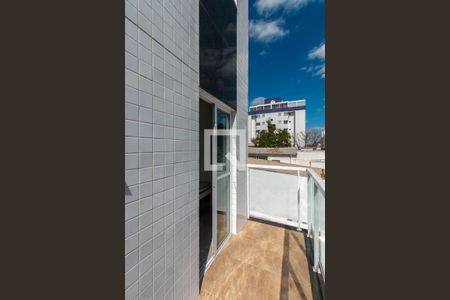 Apartamento à venda com 65m², 2 quartos e 1 vagaSacada