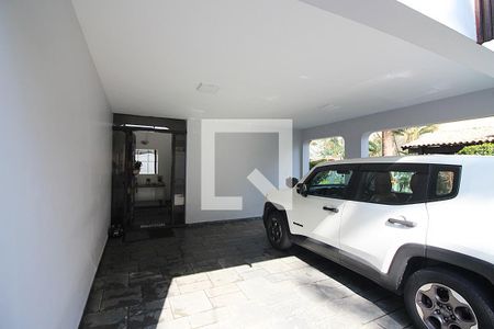 Casa à venda com 300m², 3 quartos e 6 vagasGaragem
