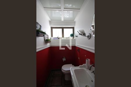 Casa à venda com 300m², 3 quartos e 6 vagasLavabo