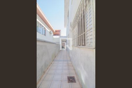 Casa à venda com 159m², 5 quartos e 2 vagas Casa à venda com 159m², 5 quartos e 2 vagasÁrea externa