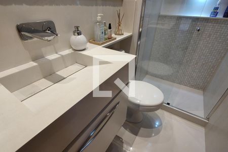 Apartamento à venda com 150m², 2 quartos e 2 vagasBanheiro Social