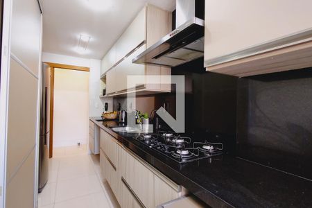 Apartamento à venda com 150m², 2 quartos e 2 vagasCozinha 1
