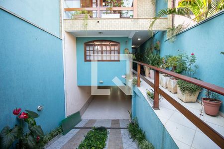 Casa à venda com 264m², 3 quartos e 6 vagas Casa à venda com 264m², 3 quartos e 6 vagasGaragem