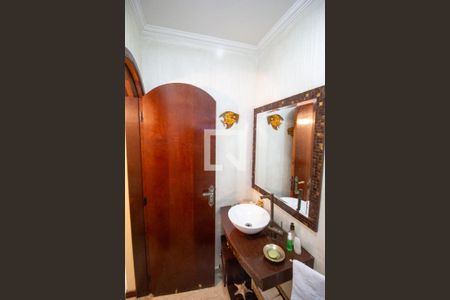 Casa à venda com 264m², 3 quartos e 6 vagas Casa à venda com 264m², 3 quartos e 6 vagasBanheiro 2