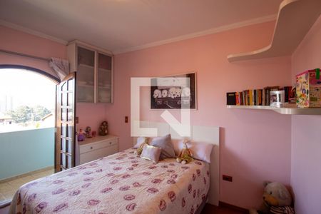 Casa à venda com 264m², 3 quartos e 6 vagas Casa à venda com 264m², 3 quartos e 6 vagasQuarto 2