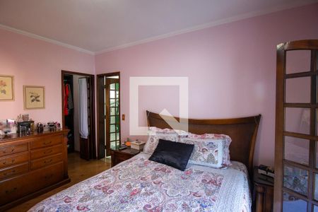 Casa à venda com 264m², 3 quartos e 6 vagas Casa à venda com 264m², 3 quartos e 6 vagasQuarto 3