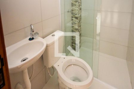 Banheiro de apartamento para alugar com 2 quartos, 36m² em Vila Antonieta, São Paulo